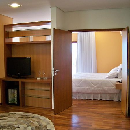 פורמיגה Ramada By Wyndham Furnaspark מראה חיצוני תמונה