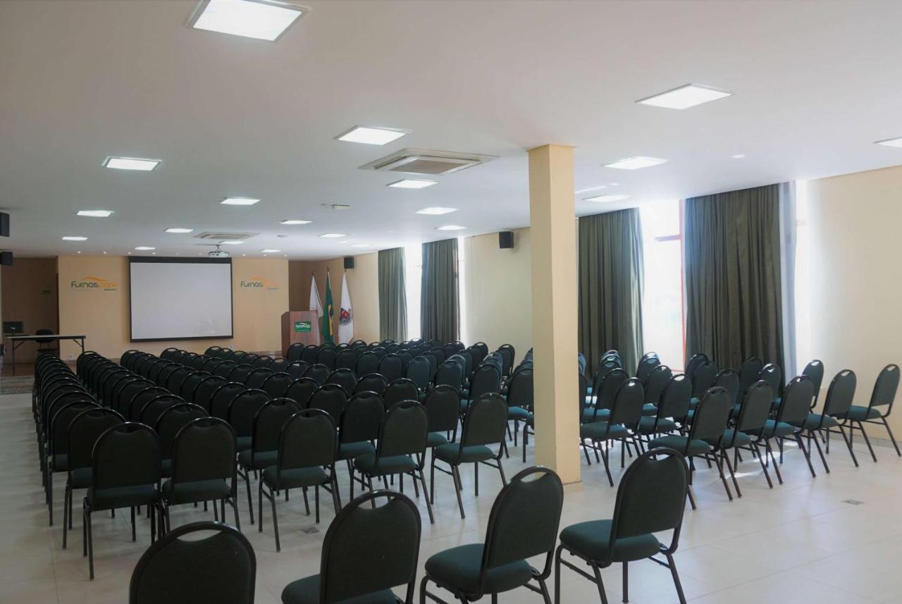 פורמיגה Ramada By Wyndham Furnaspark מראה חיצוני תמונה