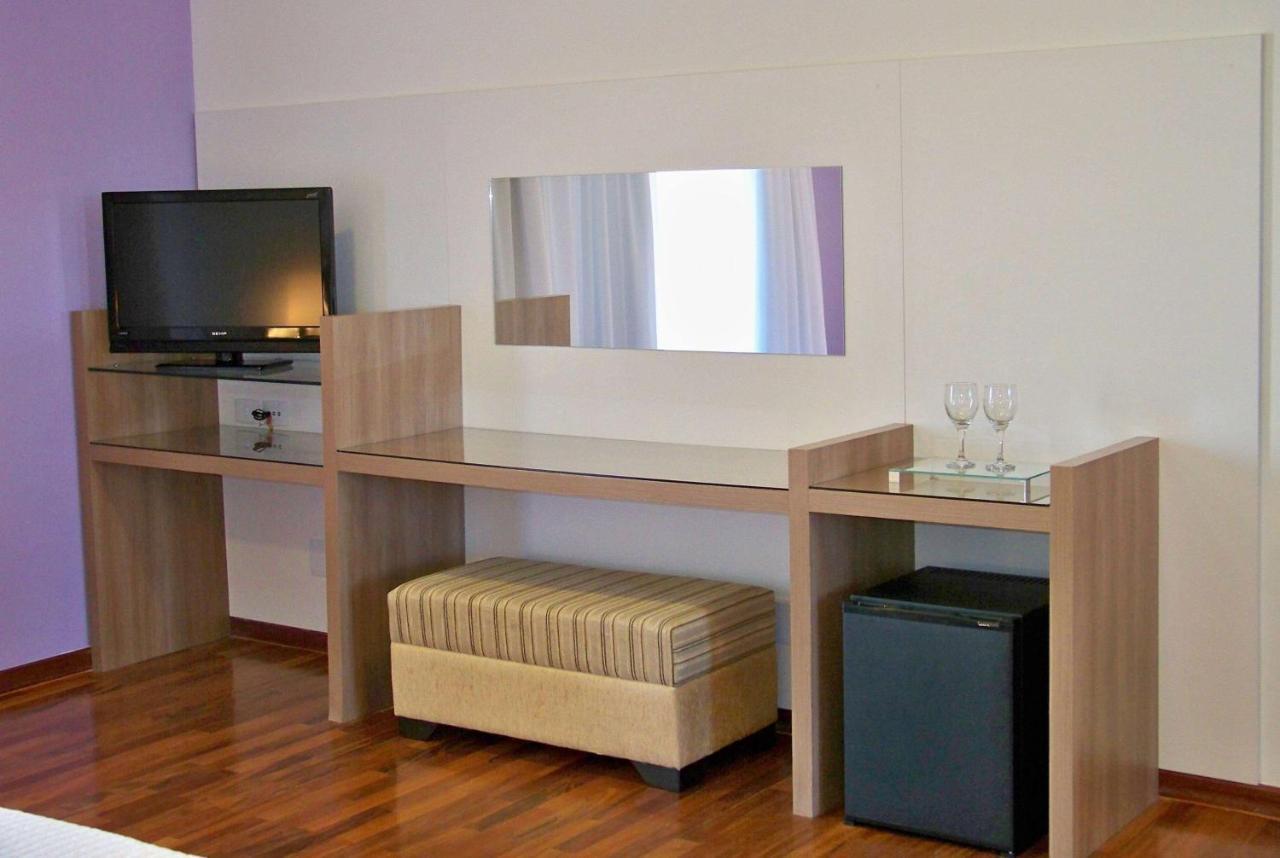 פורמיגה Ramada By Wyndham Furnaspark מראה חיצוני תמונה