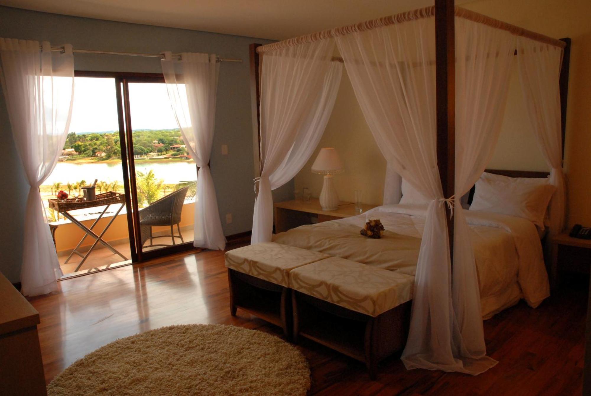 פורמיגה Ramada By Wyndham Furnaspark מראה חיצוני תמונה